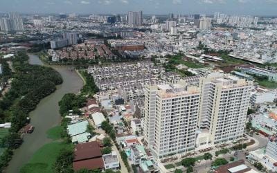 Bất động sản ven sông có tỷ lệ bán chênh cao nhất thị trường