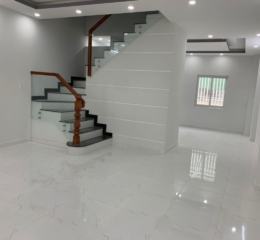 Bán nhà hoàn thiện sát bên đại học Tây Đô
