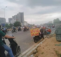 Hẻm ngang 5m cách Mặt Tiền Nguyễn Văn Linh 50 M diện tích 51m 2 có 87 triệu m2 quận 7