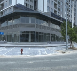 Gấp Cần Cho Thuê ShopHouse West Gate, Căn Gốc MT 20M, DT210M, Đối Diện UBND, Giá 35TR