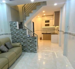 CMT8 - (3.5 × 11) - 2 TẦNG - NHÀ ĐẸP - SỔ VUÔNG A4 - GIÁ RẺ 5.09 TỶ TL