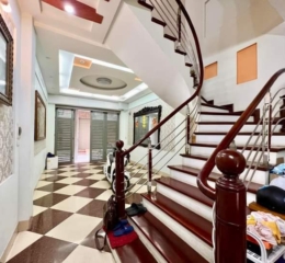 Bán nhà Trần Quốc Hoàn phân lô ôtô. Kinh doanh 46mx4T.12.3tỷ. 0944910505