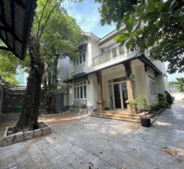 Cho Thuê  biệt thự sân vườn Hẻm xe hơi ,  khu vực   phường Thảo Điền, Tp.Thủ Đức  - 80 Tr/Tháng