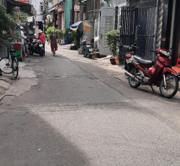 BÁN NHÀ 3 TẦNG HXH NỞ HẬU ,MỎI MẮT TÌM KHÔNG RA, LẠC LONG QUÂN, 104m2, chỉ 9,5 tỷ .