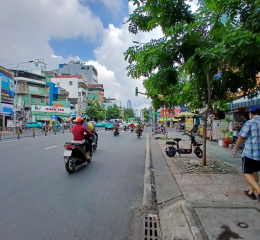 Bán Nhà Ngõ OTO quay đầu, Lý Thái Tổ, Quận 10, 50M2 , 8.78 tỷ.