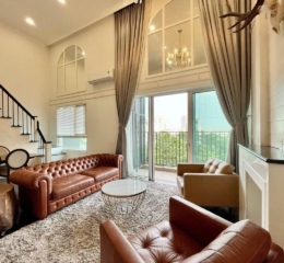 Bán căn hộ duplex Vista Verde Q2, 185m2 với 5PN, nội thất cao cấp, có chỗ đậu xe trước cửa (LH 0989373766)