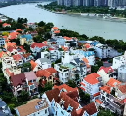 Biệt thự Quận 2 view landmark 81 với kết cấu 1 trệt 3 lầu, ngang 18mx20m đang được chính chủ chốt bán 92 tỷ (còn thương lượng). LH 0989373766